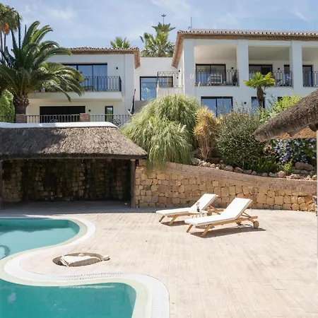 Exquisite 5 Bdrm Luxury W Gym, Bbq, And Pool * 마르베야
