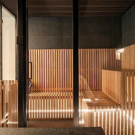 Exquisite 5 Bdrm Luxury W Gym, Bbq, And Pool * 마르베야